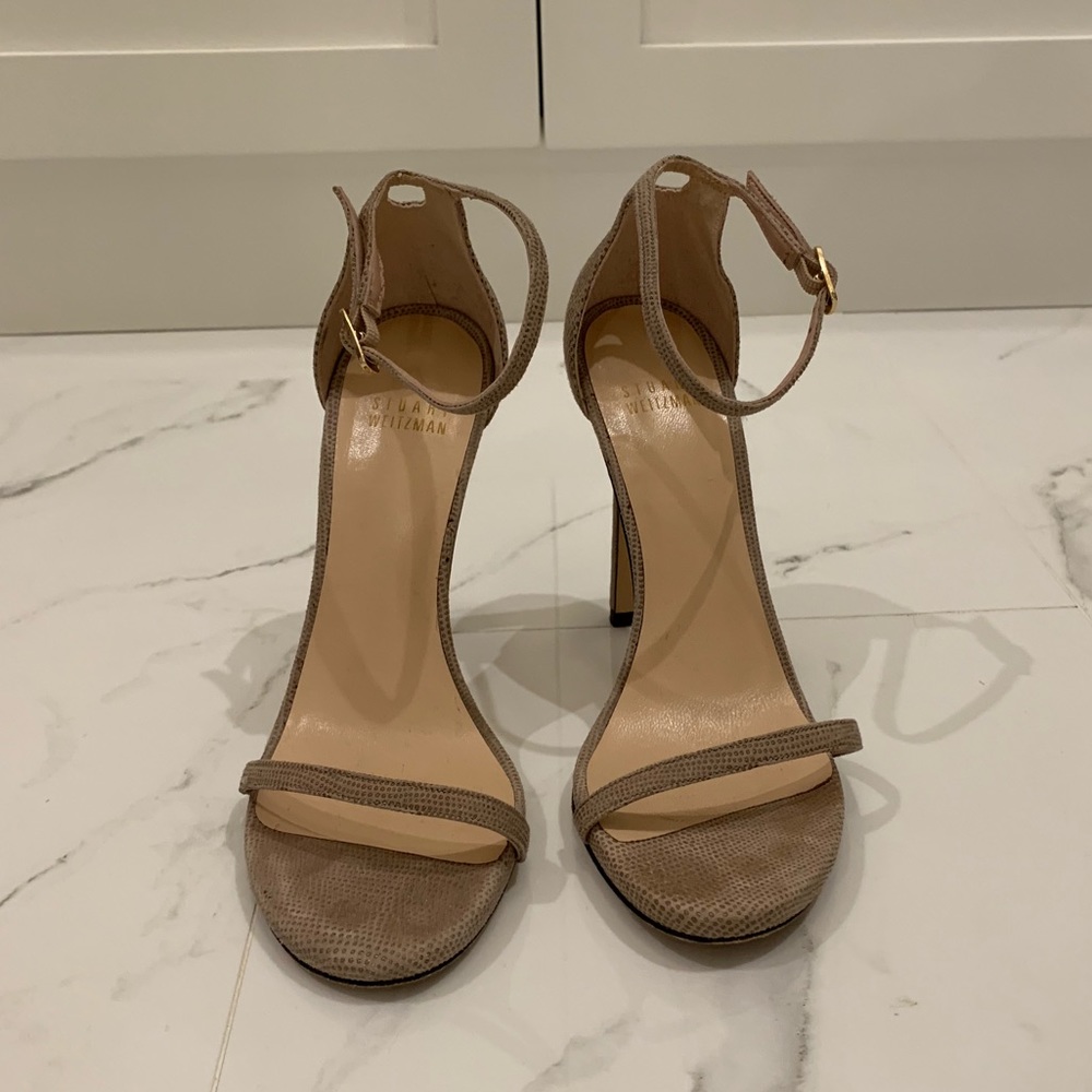 Stuart Weitzman Nudist Sandals in Nude Goosebump
